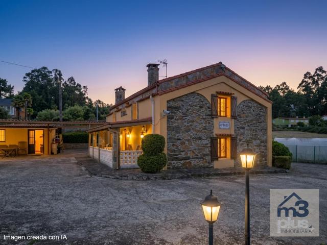 Casa en venta en Oleiros, A Coruña