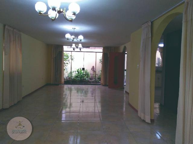 Casa venta en La Pampilla, Arequipa