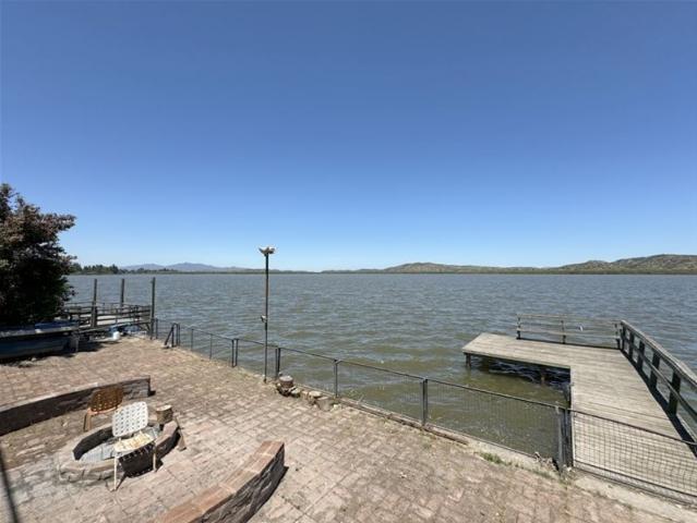 Amplia Casa Familiar en Lago Rapel