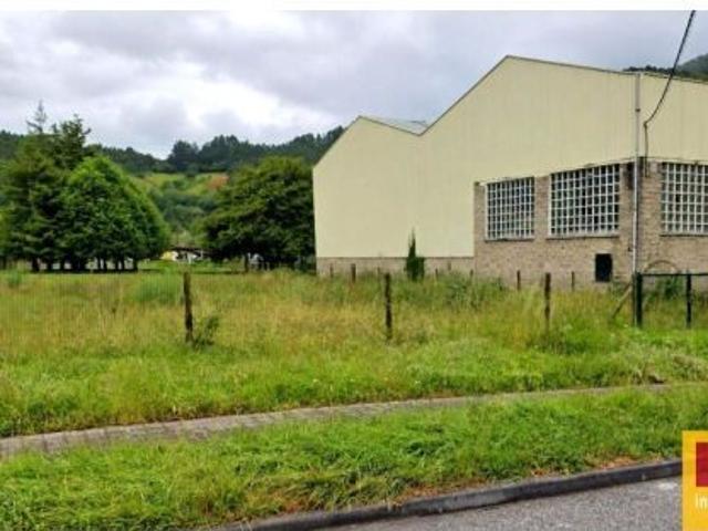 Casa en venta en Polígono Industrial de Barros, Los Corrales de Buelna