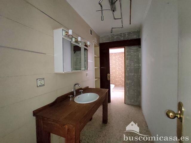 Piso en venta en Linares