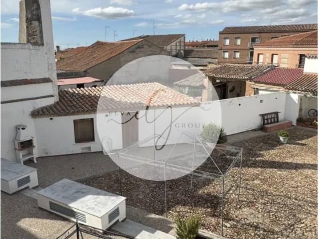 Casa en venta en Madrigal de las Altas Torres, Ávila