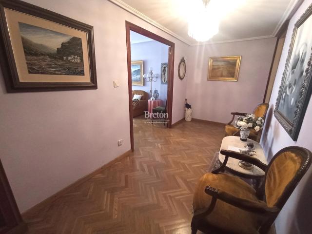 Piso en venta en Universidad, Zaragoza