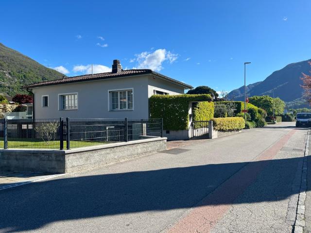 Einfamilienhaus kaufen in Bellinzona, Tessin