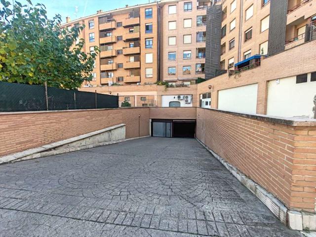 Garaje en venta en Las Gaunas, Logroño