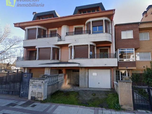 Casa en venta en Briviesca, Castilla y León