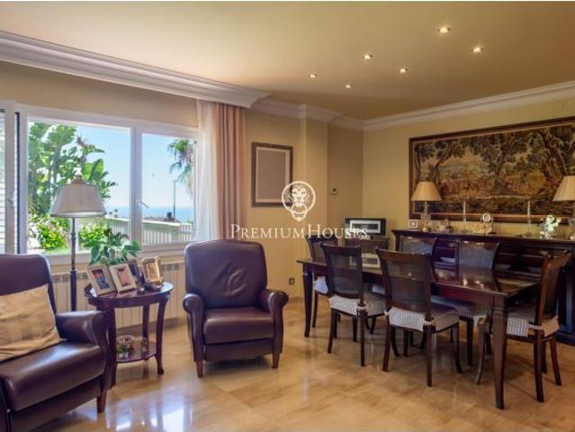 Casa en venta en Quatre camins, Teià
