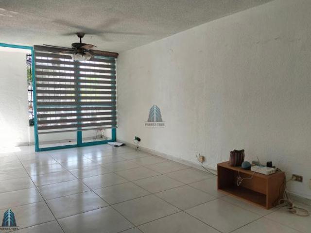 Amplio Duplex en venta en Col Pinar de la Calma