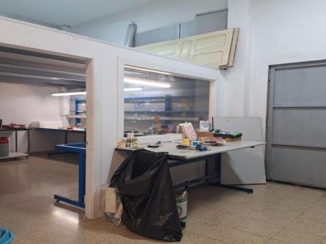 Local Comercial en alquiler en Buztintxuri, Pamplona / Iruña