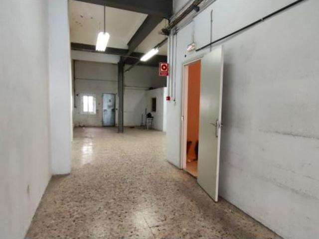 Local Comercial en alquiler en Rubí, Barcelona