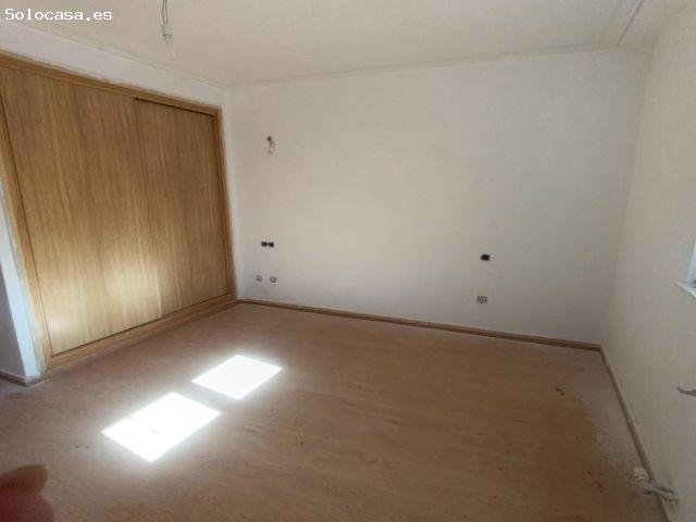 Piso en venta en Peñaranda De Bracamonte, Castilla y León