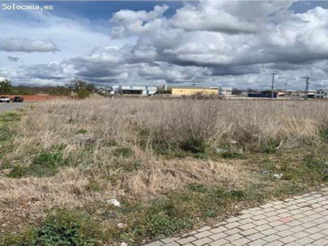 Local Comercial en venta en Olmedo De Camaces, Castilla y León