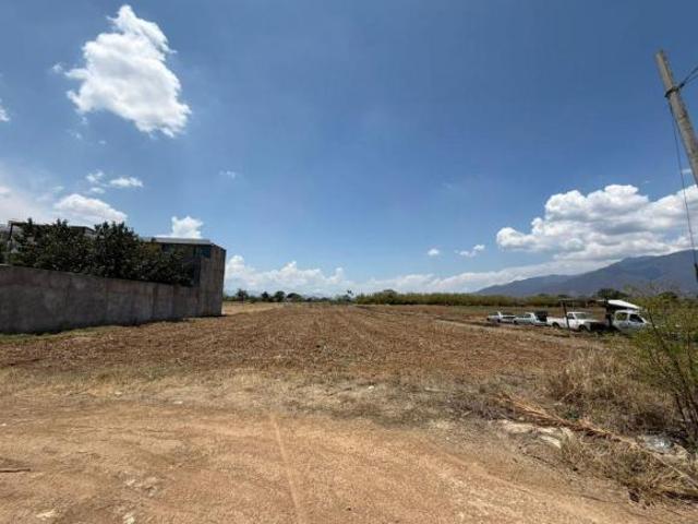 Terreno en venta en Tlalixtac De Cabrera, Oaxaca