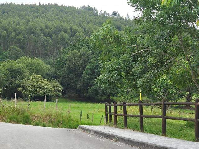 Terreno en venta en Bárcena de Cicero, Cantabria
