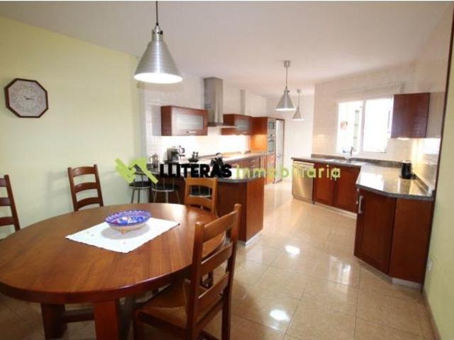 Casa en venta en Crist Rei, Raiguer