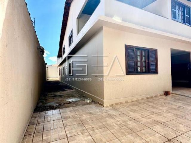 Casa venda em Região Geográfica Imediata de Águas Lindas de Goiás, Região Integrada de Desenvolvimento do Distrito Federal e Entorno