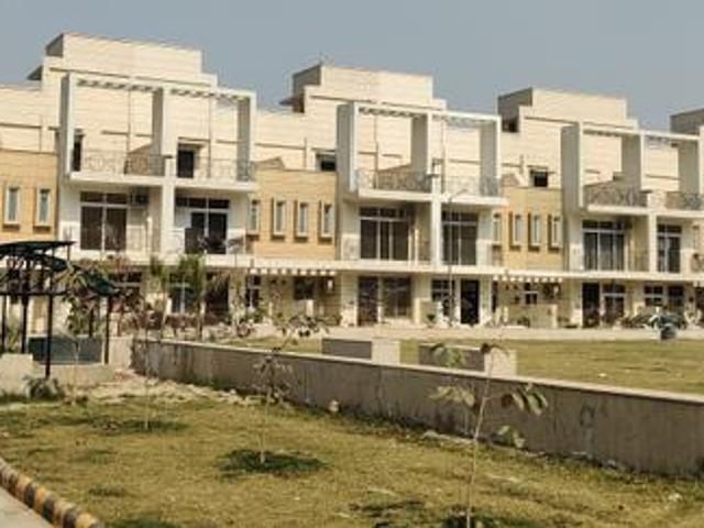 Villa for sale in Gautam Buddha Nagar, Uttar Pradesh