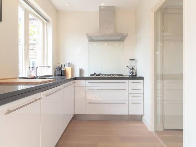 Appartement te huur in Zuid, Amsterdam