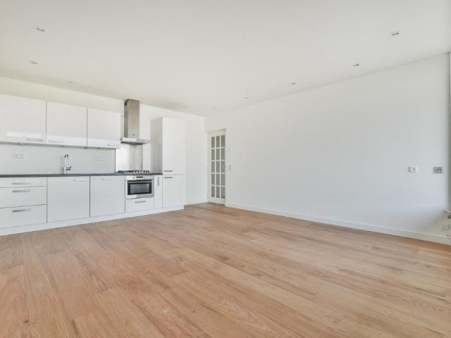 Appartement te huur in Zuid, Amsterdam