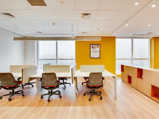 Bedrijfspand te huur in Alphen Aan Den Rijn, Zuid Holland