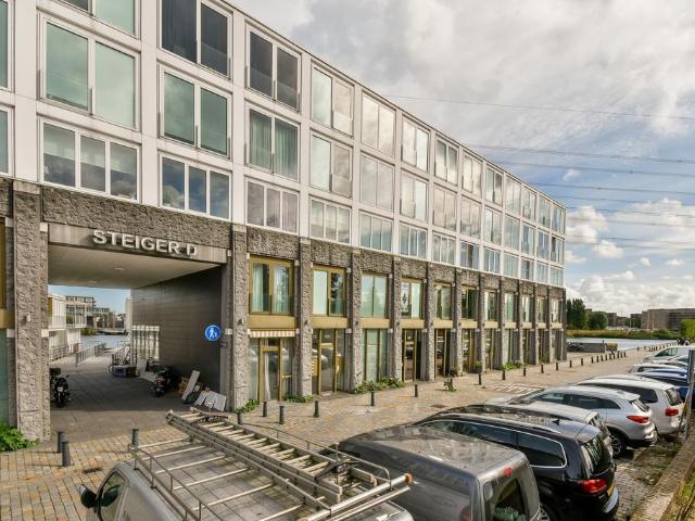 Appartement te huur in Oost, Amsterdam
