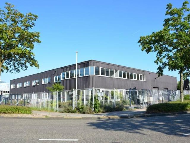Bedrijfspand te huur in Zuidoost, Amsterdam