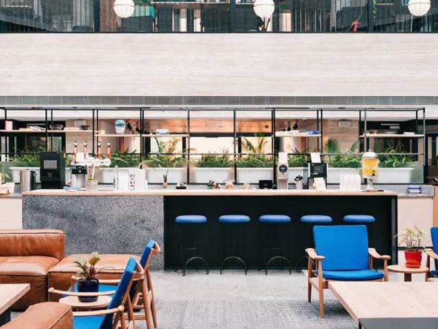 Bedrijfspand te huur in Zuid, Amsterdam