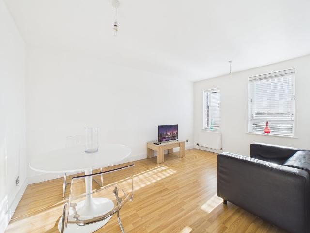 Apartment for rent in London Yard, Isle Of Dogs
