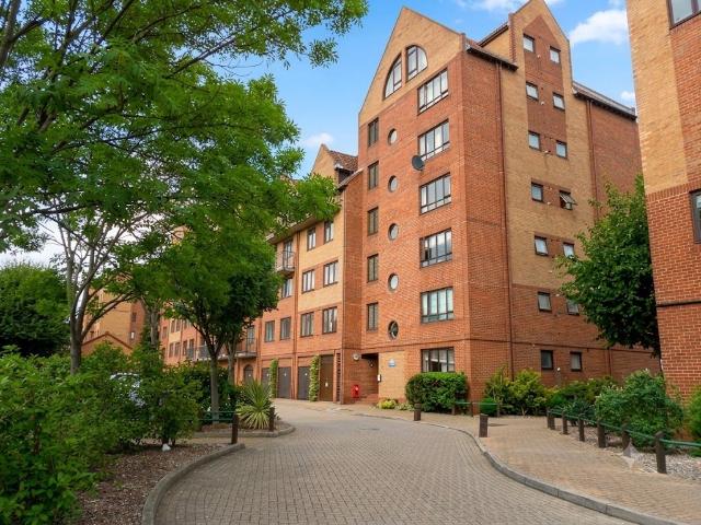 Apartment for rent in London Yard, Isle Of Dogs