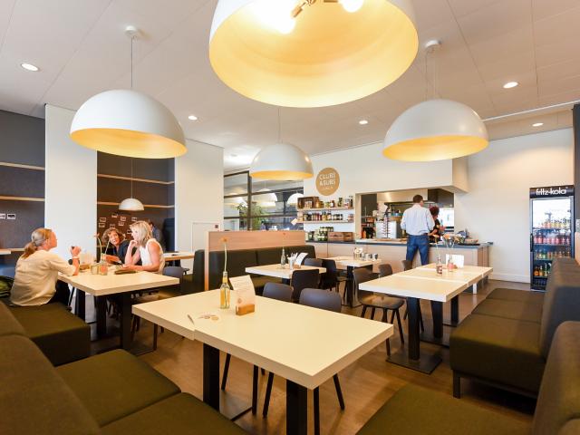 Bedrijfspand te huur in Nieuw-West, Amsterdam