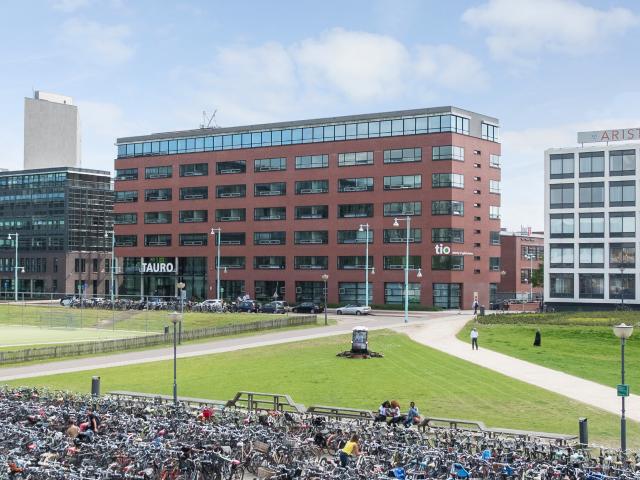 Bedrijfspand te huur in Nieuw-West, Amsterdam