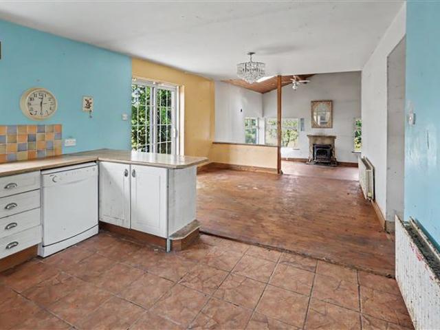 Detached House for sale in Ballyconnell, Ulster