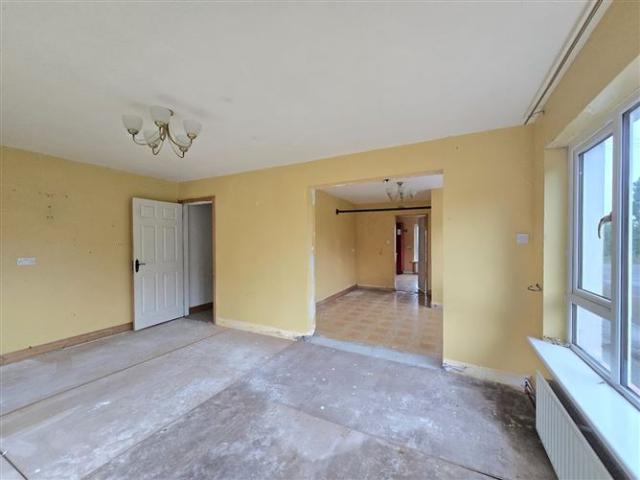 Detached House for sale in Lecarrow, Connacht