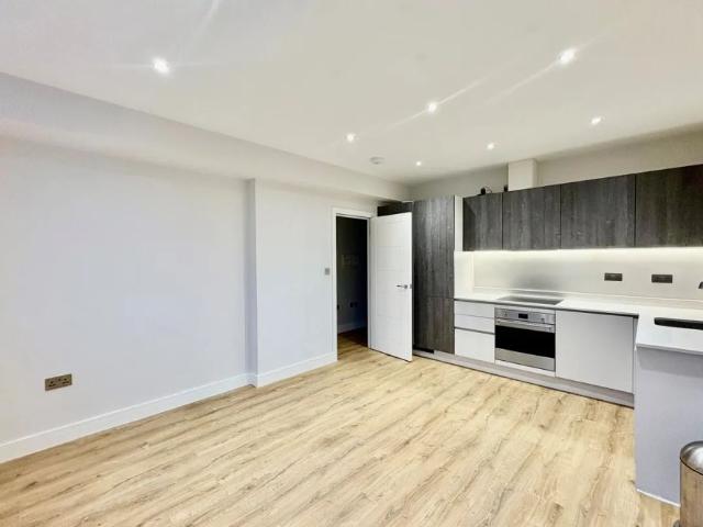 Apartment for rent in Kings Hill, Colliers End