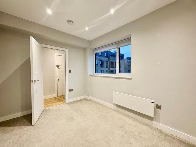 Apartment for rent in Kings Hill, Colliers End