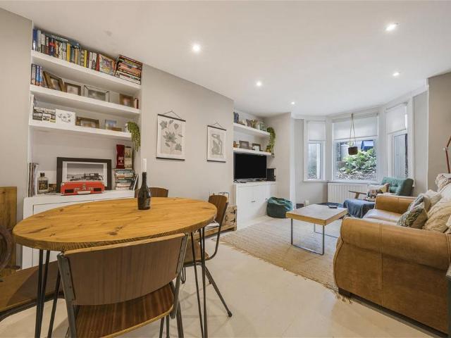 Apartment for rent in London Borough of Richmond upon Thames, Greater London