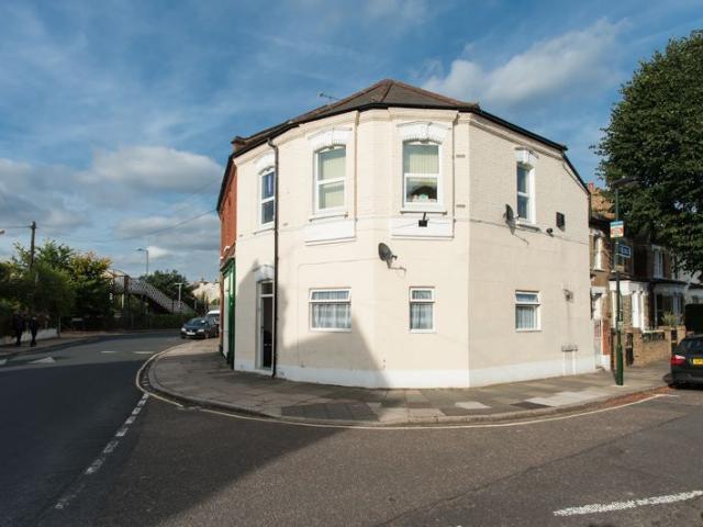 Apartment for rent in London Borough of Richmond upon Thames, Greater London