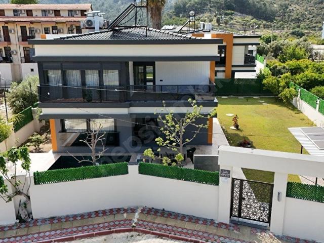 Kemer, Antalya içerisinde satılık Villa