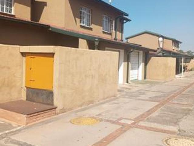 Townhouse for sale in Ekurhuleni, Gauteng