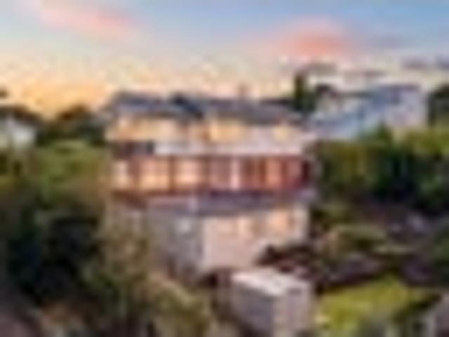 House for sale in Hillsborough