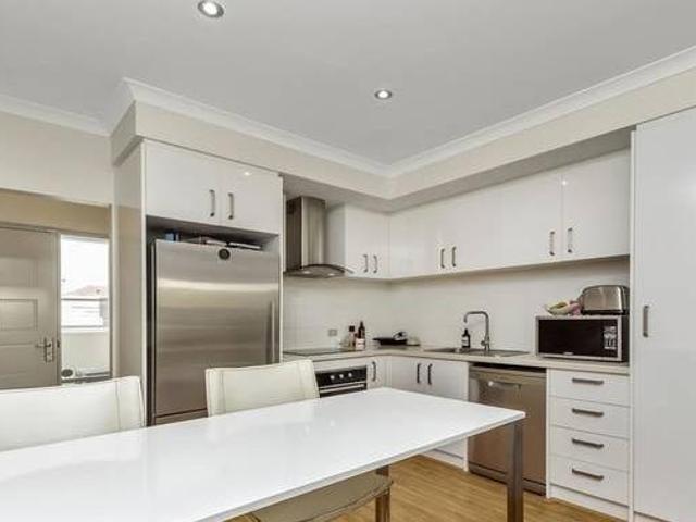 House for rent in Cockburn, Western Australia