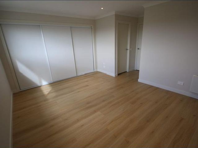 Townhouse for rent in Camerons Creek, Victoria