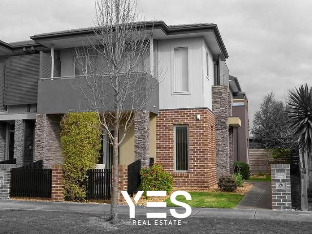 Townhouse for sale in Camerons Creek, Victoria