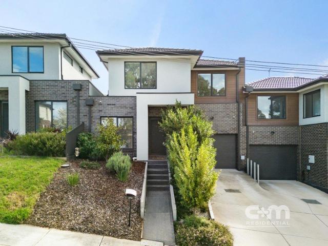 Townhouse for sale in Camerons Creek, Victoria