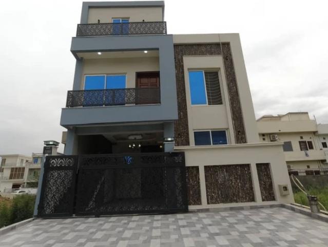 House for sale in ڈی-12 مركز, اسلام آباد