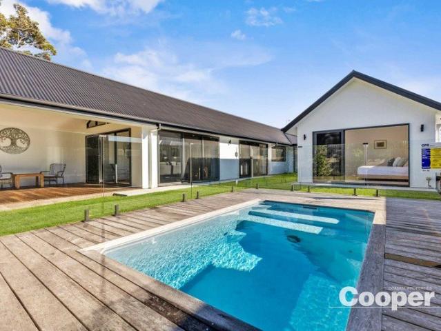 House for sale in Dolphin Point, New South Wales