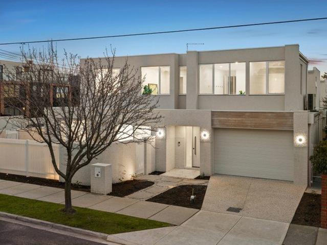 Townhouse for sale in Camerons Creek, Victoria