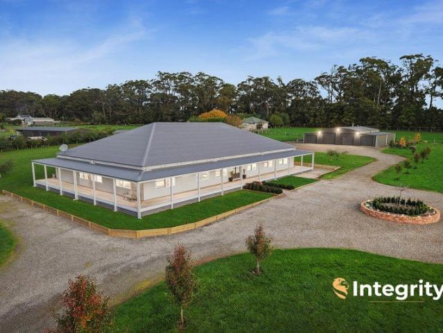 House for sale in Kinglake West, Victoria
