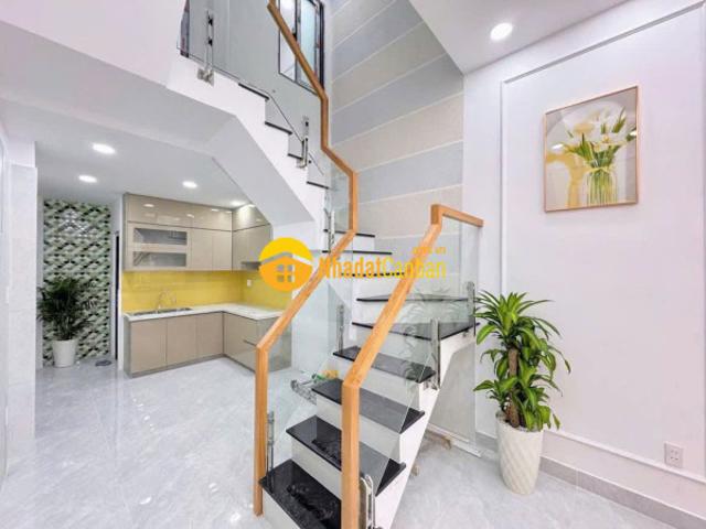 Nhà bán tại Hồ Chí Minh
