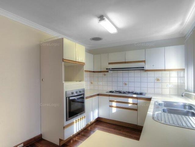 House for rent in High Wycombe, Western Australia